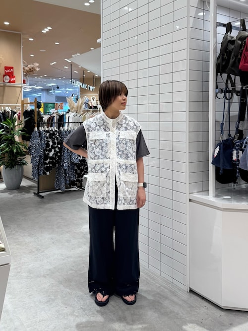 レースミリタリーベスト