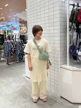 「アイテム（ニット/セーター）」を使った、J  U R  Iさん（レディース・156cm）の夏コーディネート
