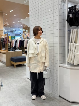 「etsinta（エシンタ）のアイテム（ジャケット/アウター）」を使った、J  U R  Iさん（レディース・156cm）の春コーディネート