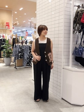 「ベスト」｜「アイテム（オールインワン・サロペット）」を使った、J  U R  Iさん（レディース・156cm）の夏コーディネート