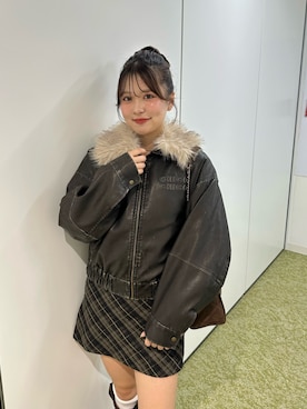 「アイテム（スカート、ベージュ系）」を使った、viiivii87さん（レディース・160cm）の秋コーディネート