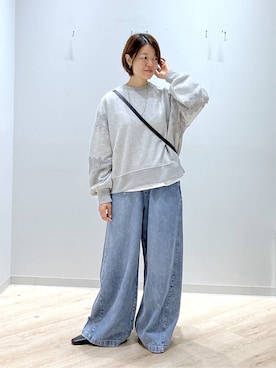 「GLOBAL WORK（グローバルワーク）のシリンダーバッグ/1049528（クラッチバッグ、ブラック系）」を使った、miinoさん（レディース・152cm）の秋コーディネート