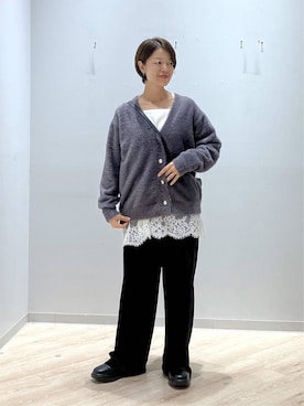 「GLOBAL WORK（グローバルワーク）のセルフカットベロアプリーツパンツ/1049228（その他パンツ、ブラック系）」を使った、miinoさん（レディース・152cm）の秋コーディネート