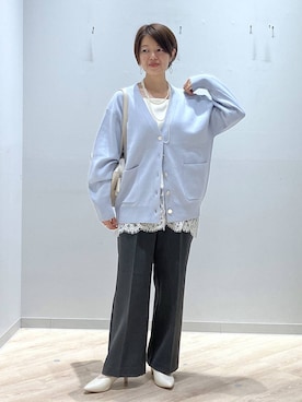 「GLOBAL WORK（グローバルワーク）のらくっション撥水ヒールパンプス/253018（パンプス、ホワイト系）」を使った、miinoさん（レディース・152cm）の春コーディネート