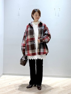 「アイテム（キャミソール、ベージュ系）」を使った、miinoさん（レディース・152cm）の秋コーディネート