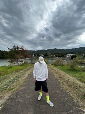 「アイテム（スリッポン）」を使った、ysk.さん（メンズ・170cm）の秋コーディネート