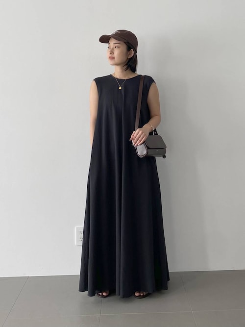 新品未使用 BABYLONEバビロン アシメヘム ロングワンピース 黒