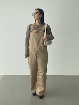 「アイテム（サロペット/オーバーオール、ベージュ系）」を使った、babyloneyuumiさん（レディース・158cm）の秋コーディネート