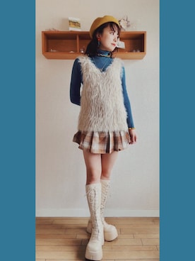「アイテム（ハンチング/ベレー帽、イエロー系）」を使った、🍠0im03さん（レディース・165cm）の秋コーディネート