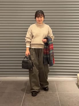 「アイテム（マフラー）」を使った、nakamichiiさん（レディース・150cm）の秋コーディネート