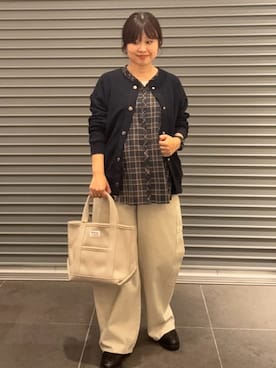 「アイテム（トートバッグ）」を使った、nakamichiiさん（レディース・150cm）の秋コーディネート