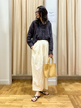 「URBAN RESEARCH DOORS（アーバンリサーチドアーズ）のラミー混ルーズシャツ（シャツ/ブラウス、グレー系）」を使った、kimmyさん（レディース・168cm）の夏コーディネート