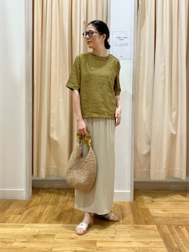 「URBAN RESEARCH DOORS（アーバンリサーチドアーズ）のリネンレーヨンバックリボンブラウス（シャツ/ブラウス、イエロー系）」を使った、kimmyさん（レディース・168cm）の夏コーディネート