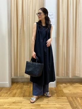 「URBAN RESEARCH DOORS（アーバンリサーチドアーズ）のフロントタックノースリーブワンピース（ワンピース、ブルー系）」を使った、kimmyさん（レディース・168cm）の夏コーディネート