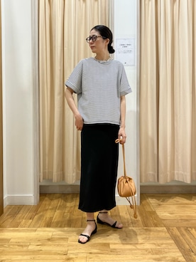 「URBAN RESEARCH DOORS(アーバンリサーチドアーズ)のリバーシブルテレコカットスカート(スカート、ブラック系)」を使った、kimmyさん(レディース・168cm)の春コーディネート
