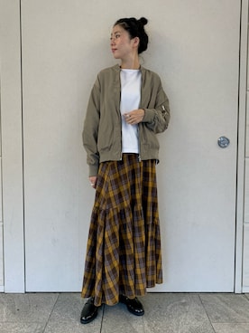 「URBAN RESEARCH Sonny Label（アーバンリサーチサニーレーベル）のアイテム（MA-1）」を使った、kimmyさん（レディース・168cm）の秋コーディネート