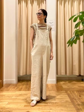 「アイテム（サロペット/オーバーオール、ベージュ系）」を使った、kimmyさん（レディース・168cm）の夏コーディネート