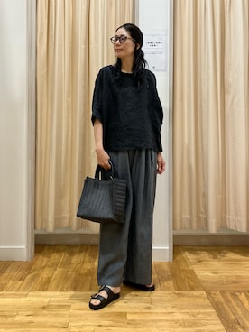 「URBAN RESEARCH DOORS（アーバンリサーチドアーズ）のリネン2WAYブラウス（シャツ/ブラウス、ブラック系）」を使った、kimmyさん（レディース・168cm）の夏コーディネート