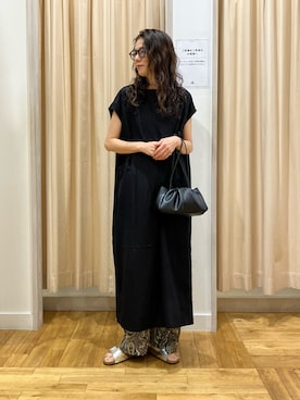 「FORK&SPOON（フォークアンドスプーン）のFORK&SPOON　バックジップワンピース（ワンピース、ブラック系）」を使った、kimmyさん（レディース・168cm）の夏コーディネート