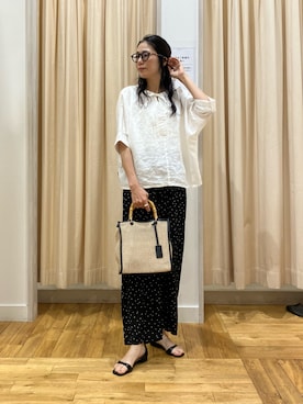 「URBAN RESEARCH DOORS（アーバンリサーチドアーズ）のリネン2WAYブラウス（シャツ/ブラウス、ホワイト系）」を使った、kimmyさん（レディース・168cm）の春コーディネート