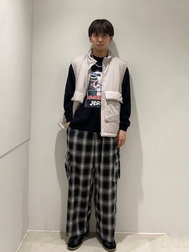 「アイテム（ダウンベスト）」を使った、Hirotoさん（メンズ・178cm）の秋コーディネート