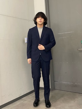 「URBAN RESEARCH DOORS(アーバンリサーチドアーズ)のLIFE STYLE TAILOR ウールライクコンフォータブルスマートジャケット(テーラードジャケット、ブルー系)」を使った、Hirotoさん(メンズ・178cm)の秋コーディネート
