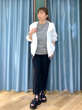 「アイテム（バングル/リストバンド、その他）」を使った、さやふじさん（レディース・158cm）の春コーディネート