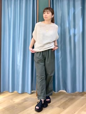 「BARNYARDSTORM（バンヤードストーム）のBARNYARDSTORM / トラベルイージーパンツ【撥水 / JAPAN FABRIC】＜セットアップ対応＞（その他パンツ、グリーン系）」を使った、さやふじさん（レディース・158cm）の春コーディネート