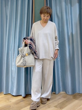 「OUTDOOR PRODUCTS（アウトドアプロダクツ）のBARNYARDSTORM / OUTDOORPRODUCTS / スエードトート（トートバッグ、グレー系）」を使った、さやふじさん（レディース・158cm）の秋コーディネート