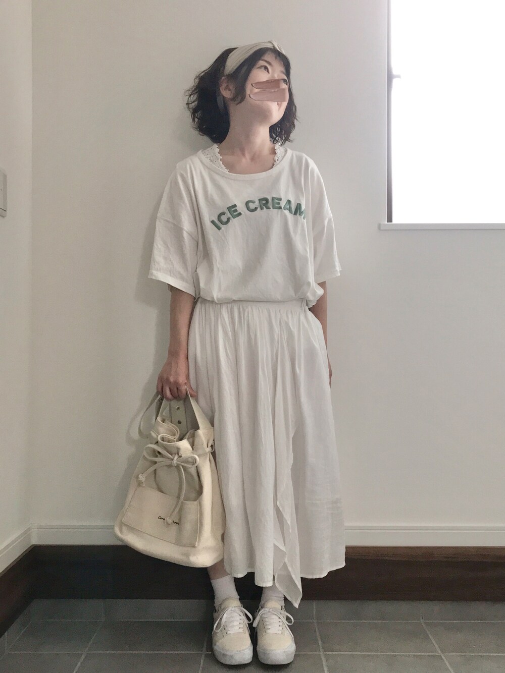 ãã¯ã€ãç³»ã®Tã·ã£ã/ã«ãããœãŒããã¯ã€ãç³»ã®ã¹ã«ãŒãããã¯ã€ãç³»ã®ããŒãããã°ãççšããã¬ãã£ãŒã¹ã®å€ã³ãŒãã£ããŒãã®1æç®ã®åç