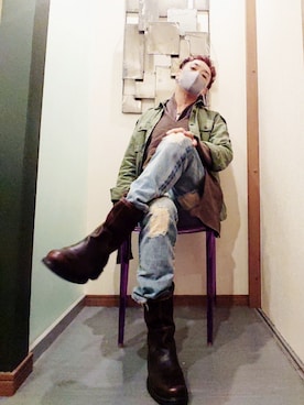 「TMT（ティーエムティー）のアイテム（パンツ）」を使った、P３さん（メンズ・178cm）の秋コーディネート