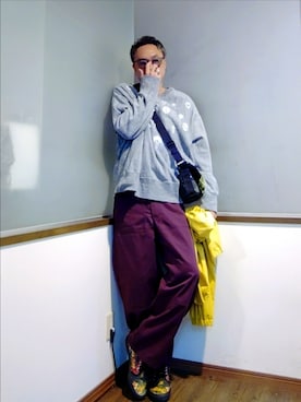 「アイテム（トップス）」を使った、P３さん（メンズ・178cm）の秋コーディネート