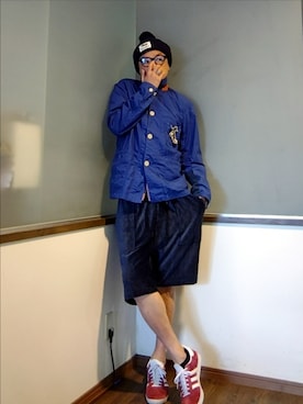 「アイテム（ブローチ/コサージュ）」を使った、P３さん（メンズ・178cm）の秋コーディネート