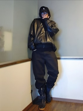 「アイテム（スニーカー）」を使った、P３さん（メンズ・178cm）の秋コーディネート