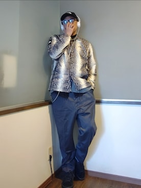 「アイテム（ナイロンジャケット）」を使った、P３さん（メンズ・178cm）の秋コーディネート