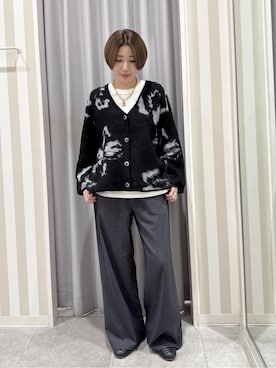 「SHOO・LA・RUE（シューラルー）の羽織るだけでスタイリングの主役に 起毛柄カーディガン（カーディガン/ボレロ、ブラック系）」を使った、RA★SEさん（レディース・162cm）の秋コーディネート