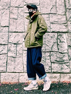 「URBAN RESEARCH Sonny Label（アーバンリサーチサニーレーベル）のアイテム（マウンテンパーカー）」を使った、Renjiさん（メンズ・173cm）の冬コーディネート