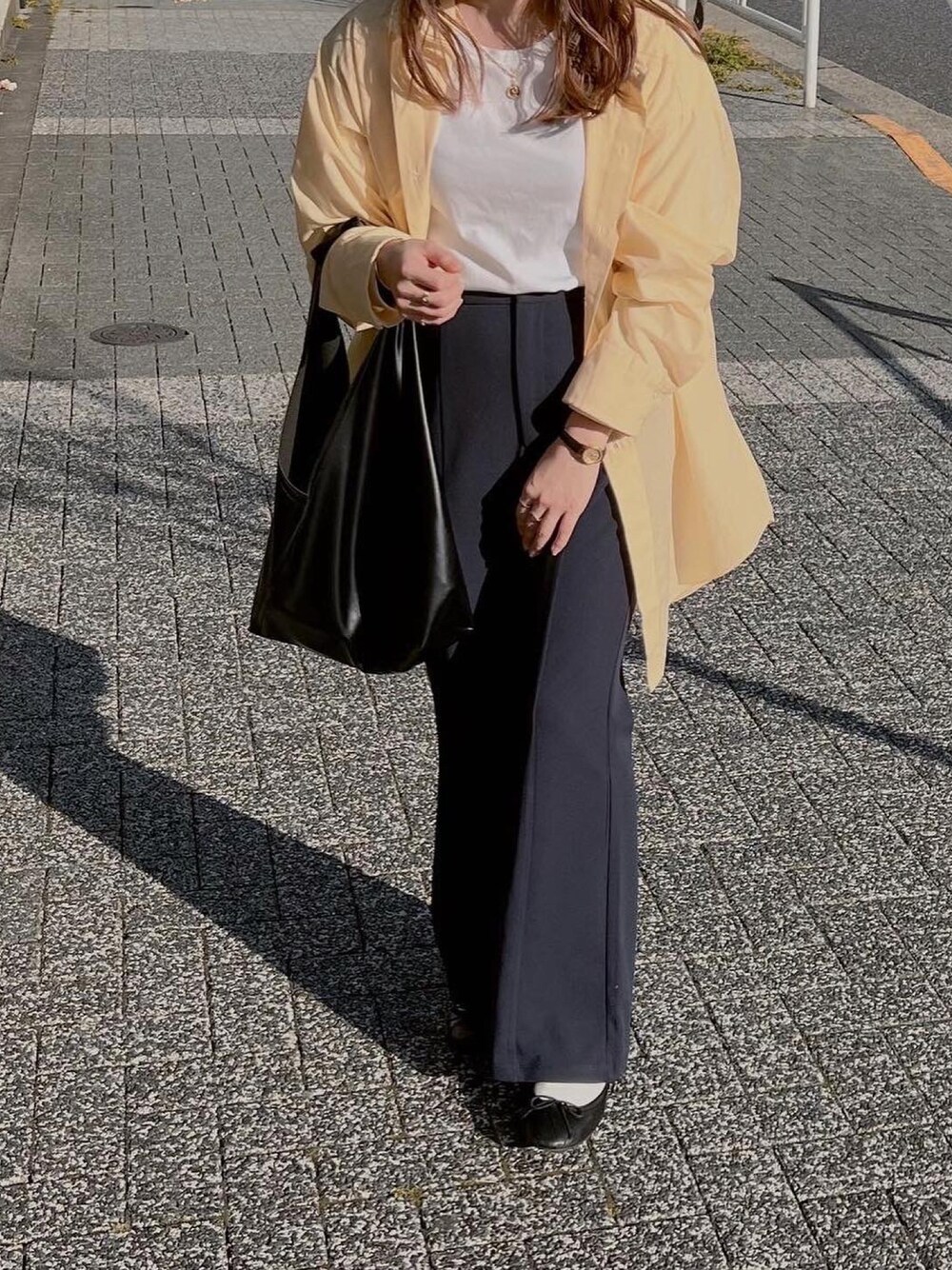 「オトナカジュアル、カジュアルコーデ、大人女子、春色、ゆるコーデ、パンツスタイル、おしゃれさんと繋がりたい、プチプラコーデ、今日のコーデ、ootd、春服、オーバーサイズ、カラー×コーデ、低身長、ユニクロ」｜「GUのアイテム（スラックス、ブルー系）」を使った、pear0504さん（レディース・150cm）の春コーディネートの1枚目の写真