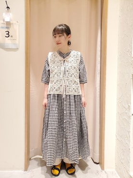 「Samansa Mos2（サマンサ モスモス）のモチーフレースベスト（ベスト）」を使った、お お のさん（レディース・155cm）の夏コーディネート