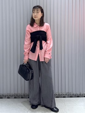 「ADAM ET ROPE'（アダムエロペ）のオブリークトゥクロッグ（サンダル、ブラック系）」を使った、ハヅキさん（レディース・158cm）の春コーディネート