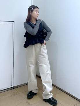 フリルベストセットロンTを使った人気ファッション