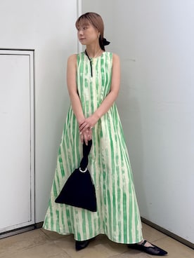 「ADAM ET ROPE'（アダムエロペ）のアイテム」を使った、ハヅキさん（レディース・159cm）の夏コーディネート