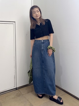 「ADAM ET ROPE'（アダムエロペ）のアンクルストラップサンダル（サンダル、ブラック系）」を使った、ハヅキさん（レディース・158cm）の夏コーディネート