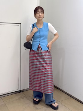 「ADAM ET ROPE'（アダムエロペ）のトライアングルミニショルダーバッグ/撥水（ショルダーバッグ、ブラック系）」を使った、ハヅキさん（レディース・158cm）の夏コーディネート