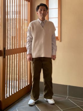 「BACK NUMBER（バックナンバー）のアイテム（カーゴパンツ）」を使った、オッパみさん（メンズ・165cm）の春コーディネート