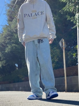 「PALACE（パレス）のアイテム（トップス）」を使った、Kentaさん（メンズ・182cm）の秋コーディネート