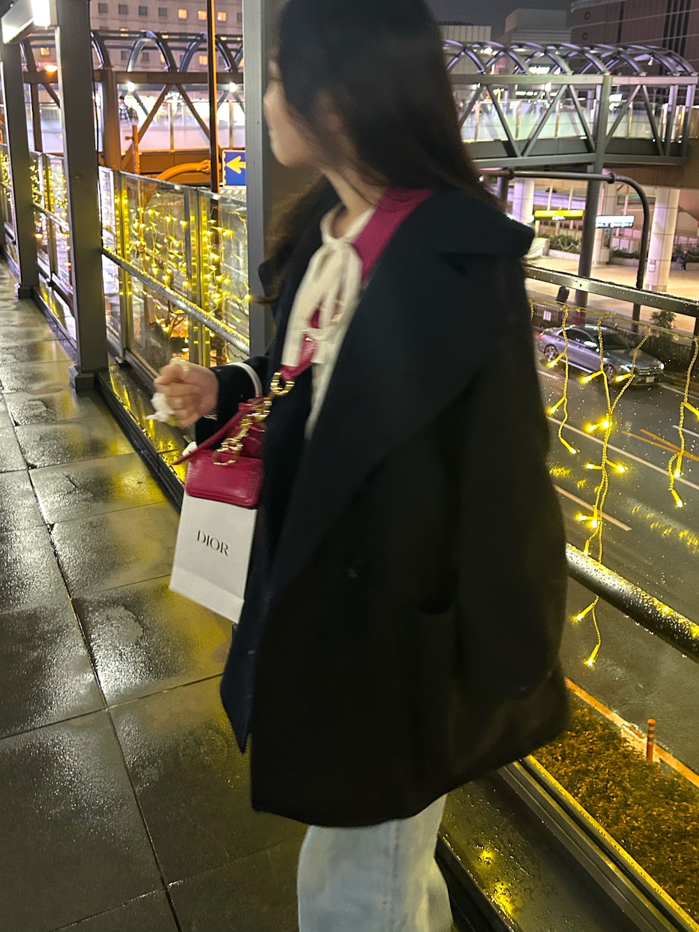 「休日コーデ、カラーコーデ、おしゃれさんと繋がりたい、きれいめカジュアル」｜「UNIQLOのアイテム（トレンチコート、その他）」を使った、cocoa_さん（レディース・160cm）の冬コーディネートの1枚目の写真