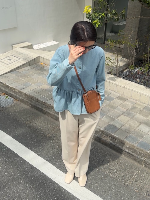 デニムペプラムノーカラージャケット