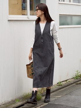 「アイテム（ジャンパースカート）」を使った、HISAさん（レディース・170cm）の秋コーディネート
