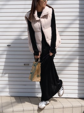 「アイテム（ダウンベスト）」を使った、hisaさん（レディース・170cm）の秋コーディネート